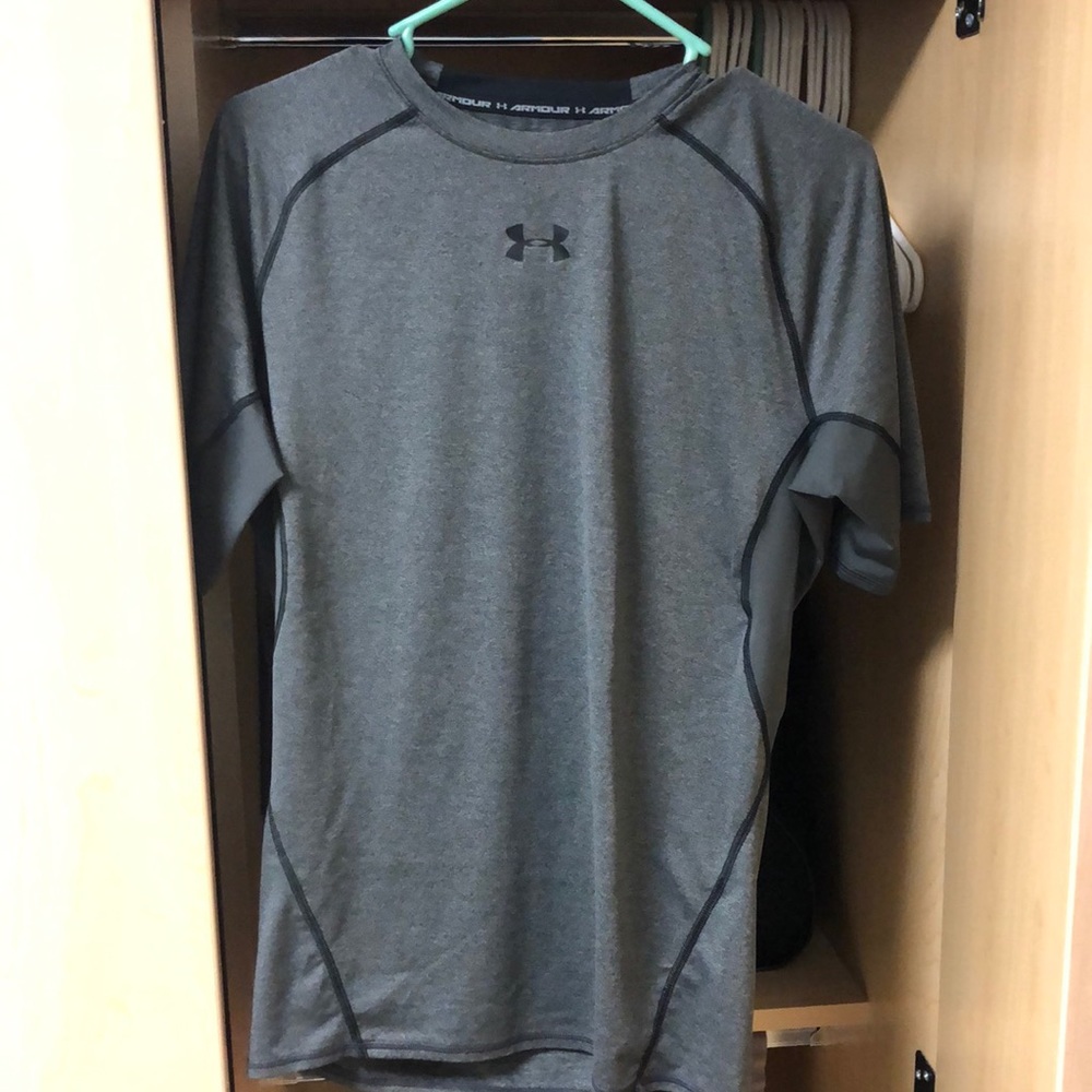 XL Under Armour Compression Athletic Shirt